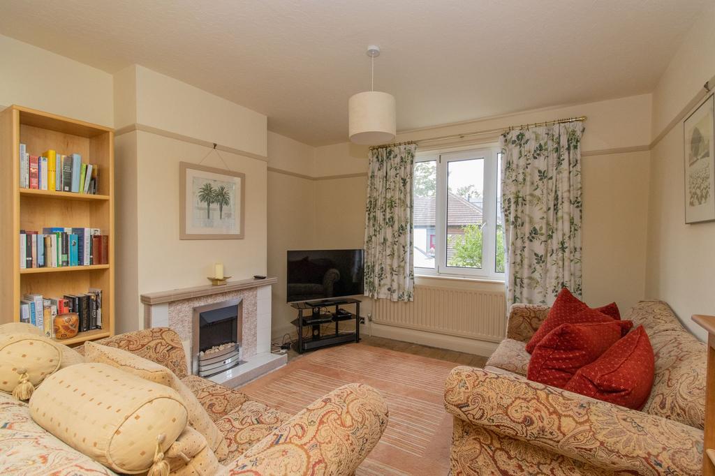 Clare Road, Whitstable, CT5 3 bed semidetached house for sale £450,000