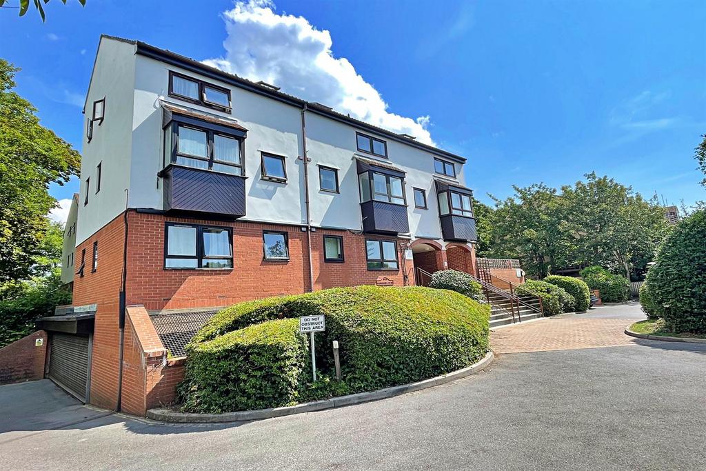 Bournemouth 1 bed flat for sale £135,000