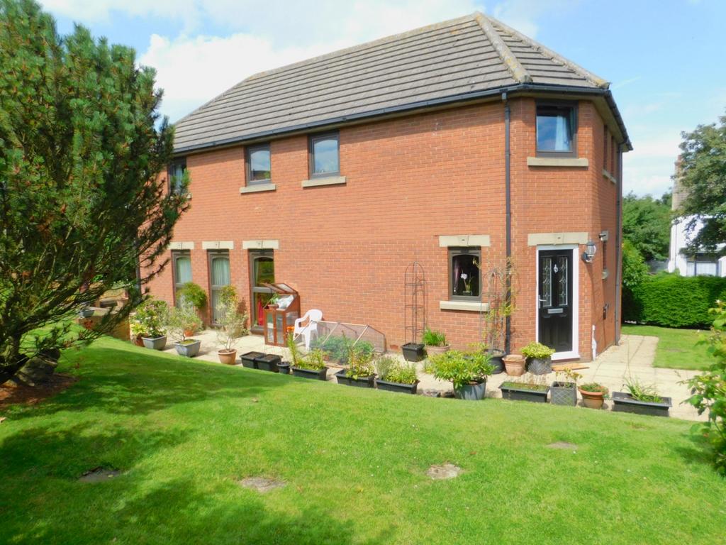 Hall Walk, Peterlee, County Durham, SR8 4 bed detached house for sale