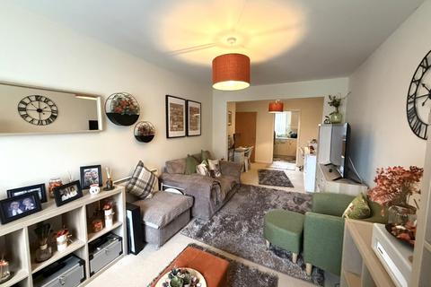 undefined, 2 bed in Leyland