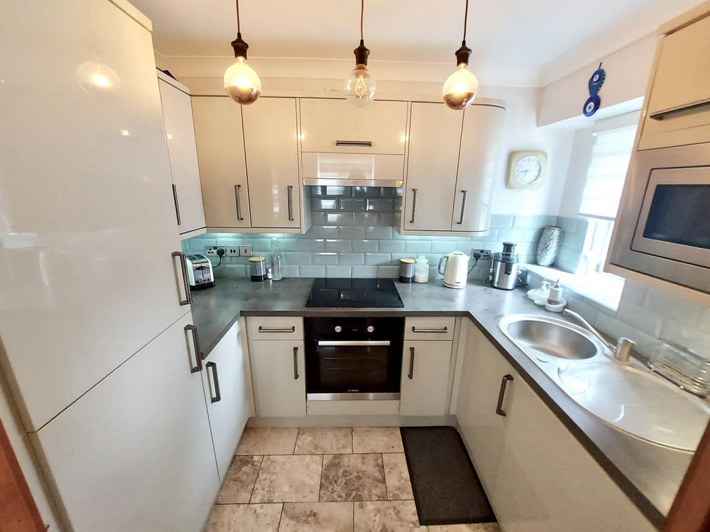 A beautifully presented one bedroom ground floor
