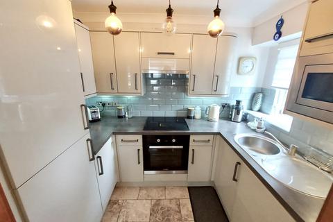 15 College Close, Grays, RM17 5UP