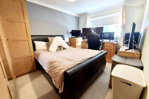 15 College Close, Grays, RM17 5UP