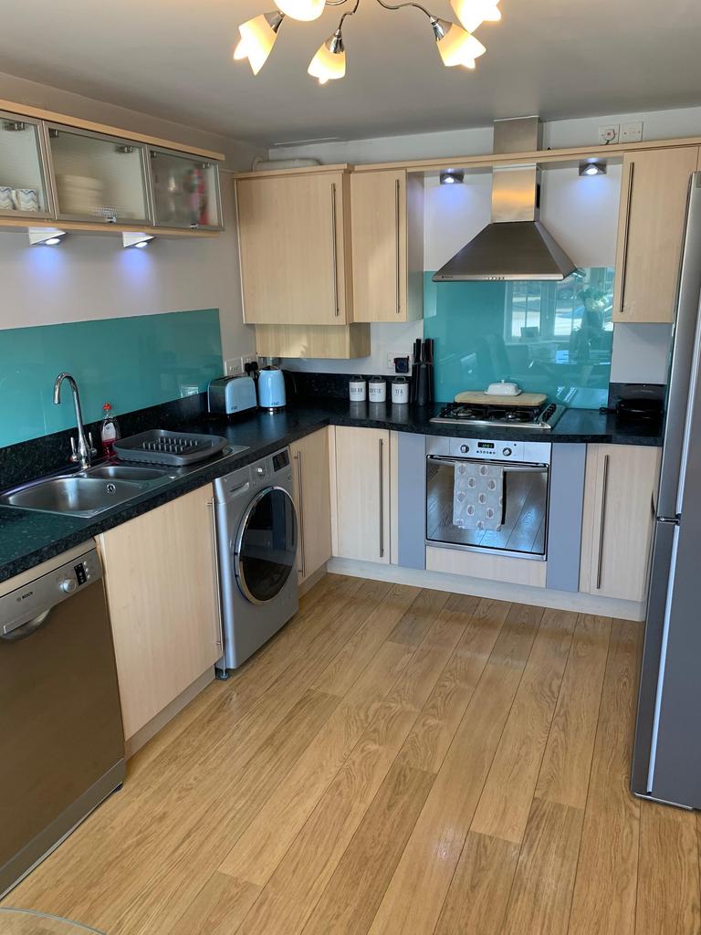 Mariners Quay, Port Talbot, Neath... 4 bed townhouse £1,200 pcm (£277 pw)