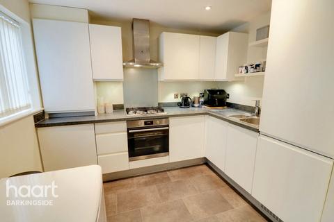 1 bedroom apartment for sale, New Mossford Way, Barkingside