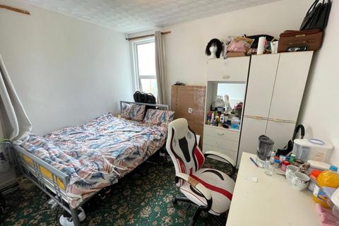 undefined, Priory Avenue,