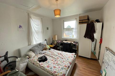 undefined, Priory Avenue,