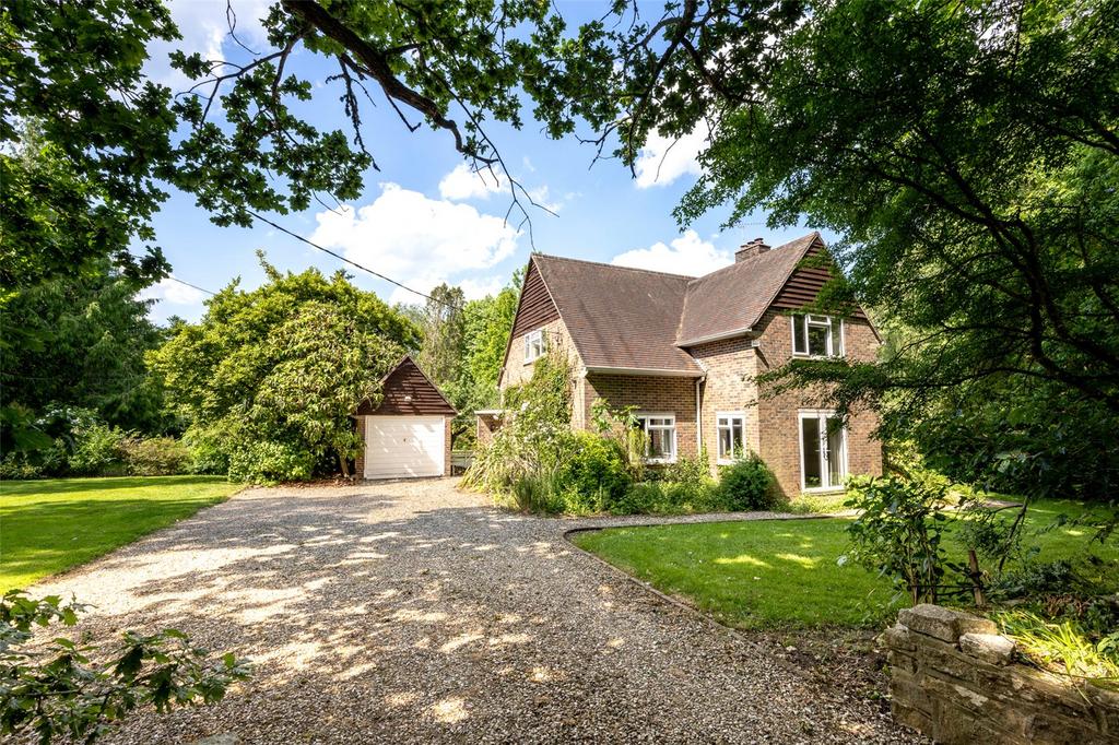 Brodham Way, Shillingstone, Blandford Forum, DT11 4 bed detached house