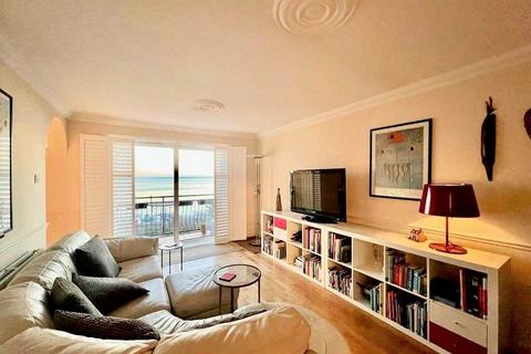 2 bedroom apartment for sale, 76 Undercliff Gardens, Leigh on Sea SS9