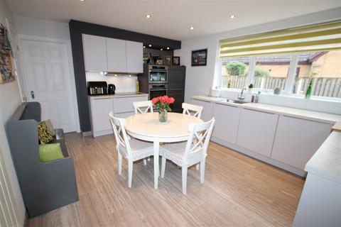 31 Baslow Crescent, Dodworth, Barnsley, S75 3SG