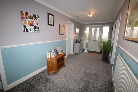 31 Baslow Crescent, Dodworth, Barnsley, S75 3SG