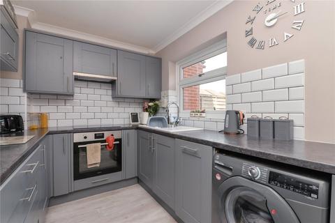 2 bedroom terraced house for sale, Vincent Road, New Milton, Hampshire, BH25