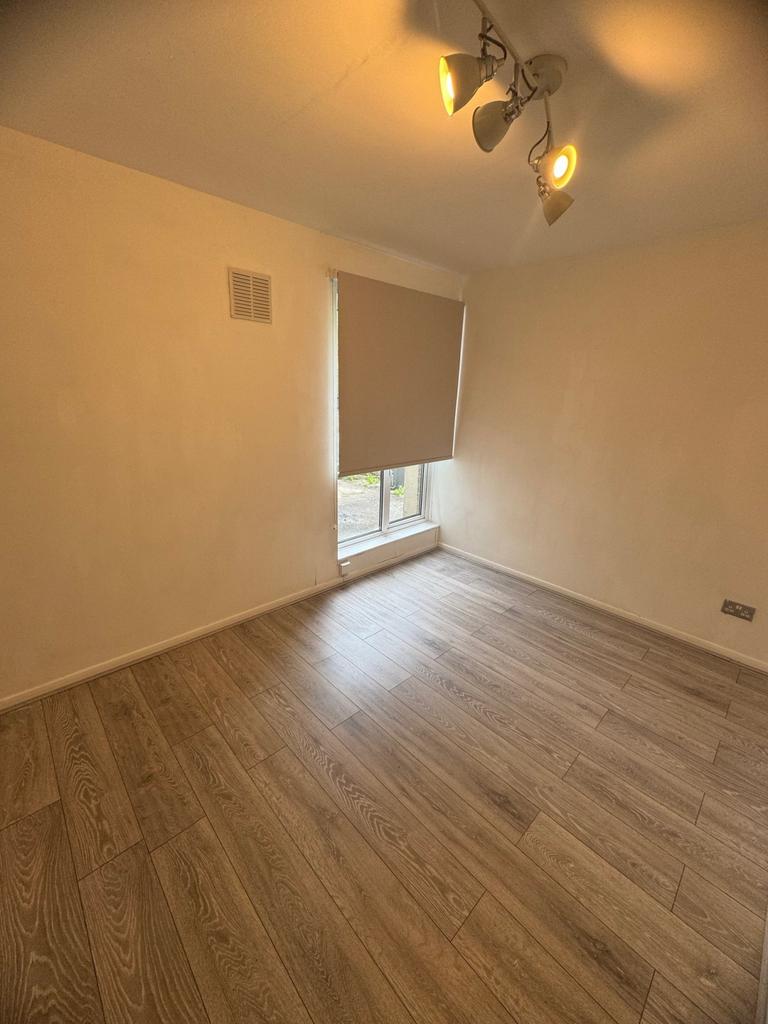 Bedroom2.