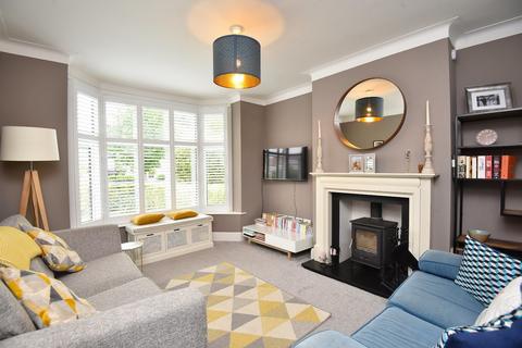 3 bedroom semi-detached house for sale, St Winifred's Avenue, Harrogate