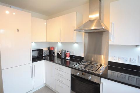 2 bedroom apartment for sale, Trenchard Close, Walton On Thames