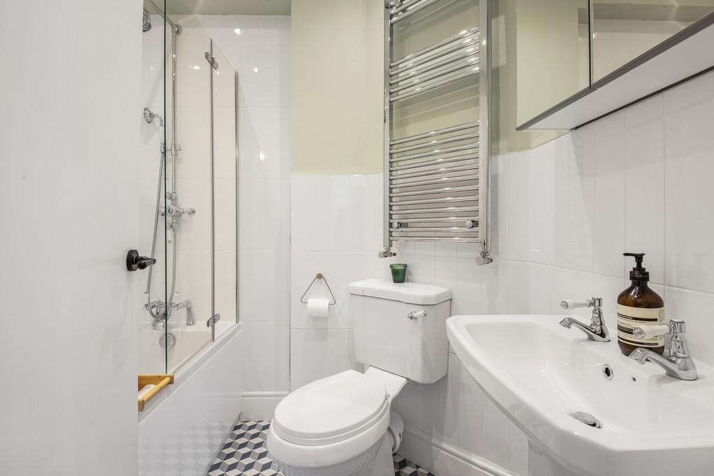 Vancouver Road, Forest Hill, SE23 2 bed ground floor flat for sale £