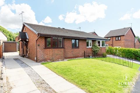 11 Hunts Field, Clayton Le Woods, Chorley, PR6 7TT