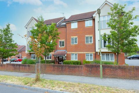 1 bedroom apartment to rent, Woodside Court, Farnborough, GU14