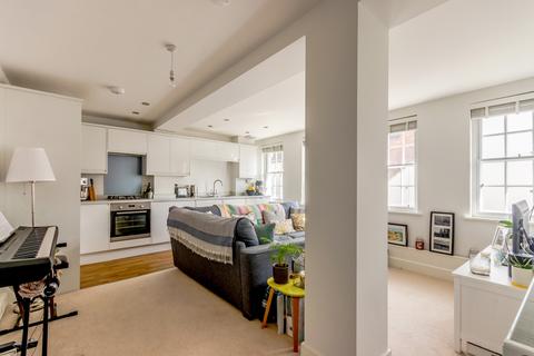 1 bedroom flat to rent, Castle Street, Guildford, GU1