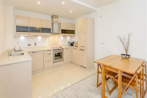 2 bedroom flat to rent, The Residence, 4 Alexandra Terrace, Guildford, GU1