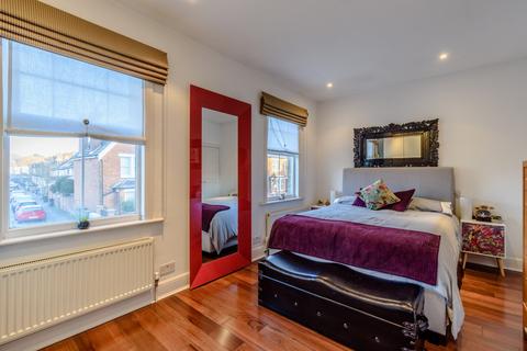 2 bedroom end of terrace house to rent, Leas Road, Guildford, GU1