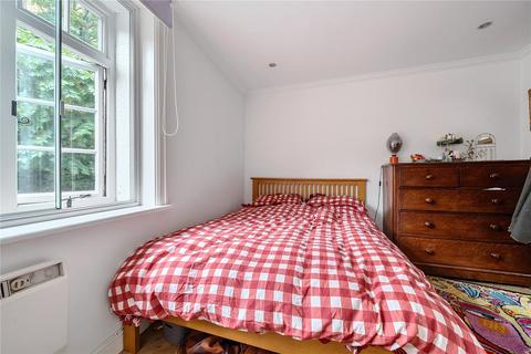 1 bedroom flat to rent, Wycliffe Buildings, Portsmouth Road, Guildford, GU2