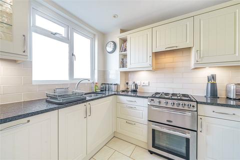 3 bedroom end of terrace house to rent, Baillie Road, Guildford, GU1