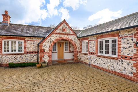 2 bedroom bungalow to rent, Green Dene, East Horsley, KT24