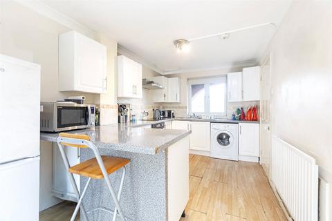 4 bedroom terraced house to rent, Greenland Quay, London, SE16