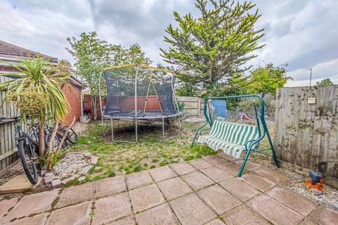19 Newmarsh Road, London, SE28 8TA