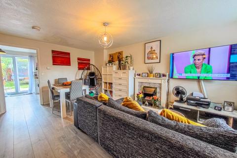 19 Newmarsh Road, London, SE28 8TA
