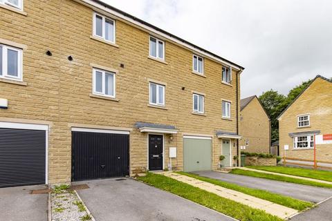 3 Admiral Way, Halifax, HX2 0SW