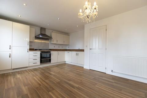 3 Admiral Way, Halifax, HX2 0SW