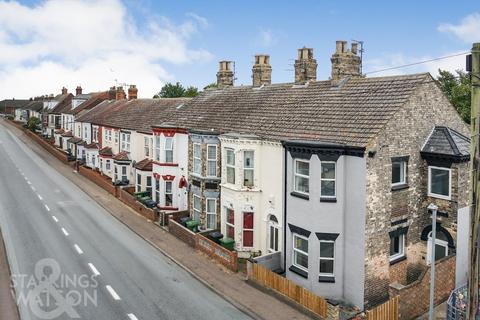 4 bedroom end of terrace house for sale, Lichfield Road, Great Yarmouth