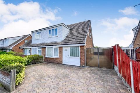 3 bedroom semi-detached house for sale, Cotswold Crescent, Bury