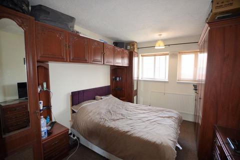 3 bedroom terraced house for sale, Hampden Road, Langley