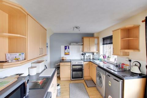 3 bedroom terraced house to rent, Brookmead, Southwick