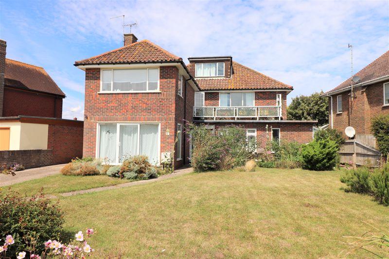 Marine Crescent, Worthing 3 bed apartment for sale £450,000