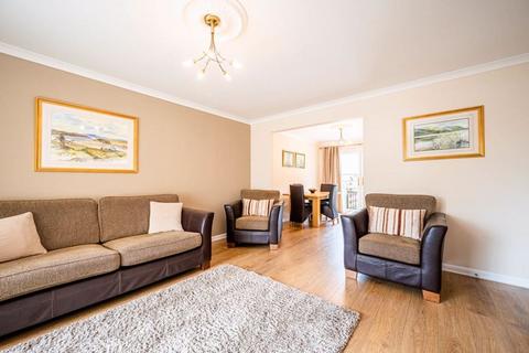 199 Kirk Road, Wishaw, ML2 7BZ