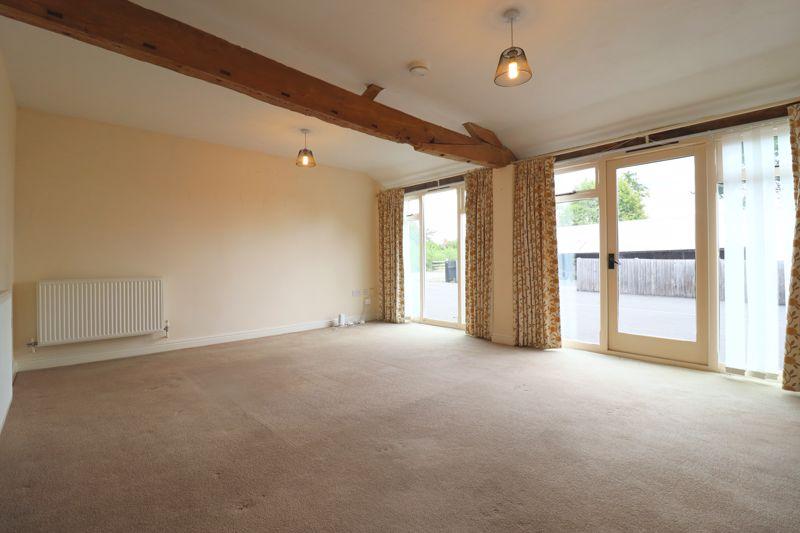 Epney, Gloucester 2 bed house £975 pcm (£225 pw)