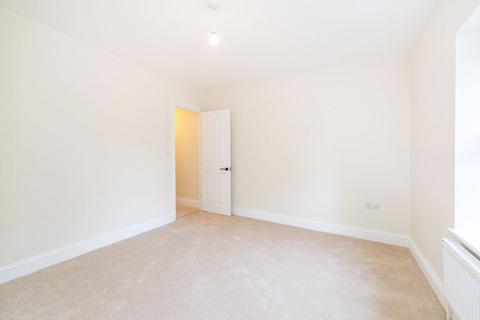 20 Cromwell Road, Caterham, CR3 5JA