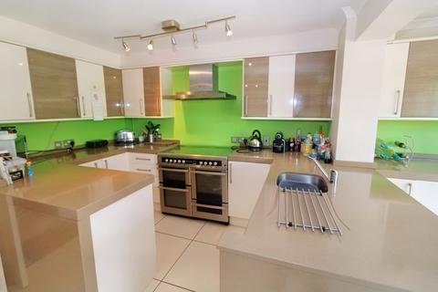 3 bedroom terraced house for sale, Fallowfield, Hazlemere HP15