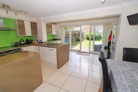 17 Fallowfield, Hazlemere, High Wycombe, HP15 7RP