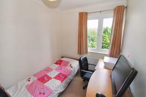 17 Fallowfield, Hazlemere, High Wycombe, HP15 7RP