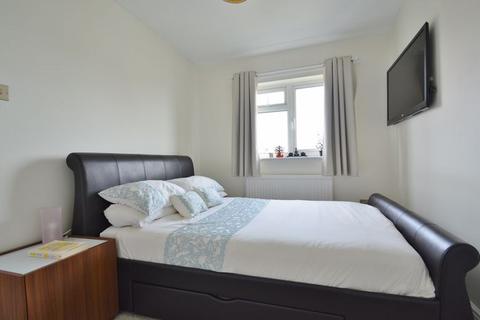 36 Fleetwood Way, Thame, OX9 3DF