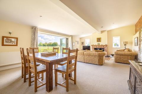 2 bedroom property for sale, Southwick, Mark