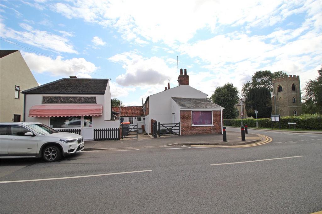 Guntons Road, Newborough, Peterborough, Cambridgeshire, PE6 3 bed semi