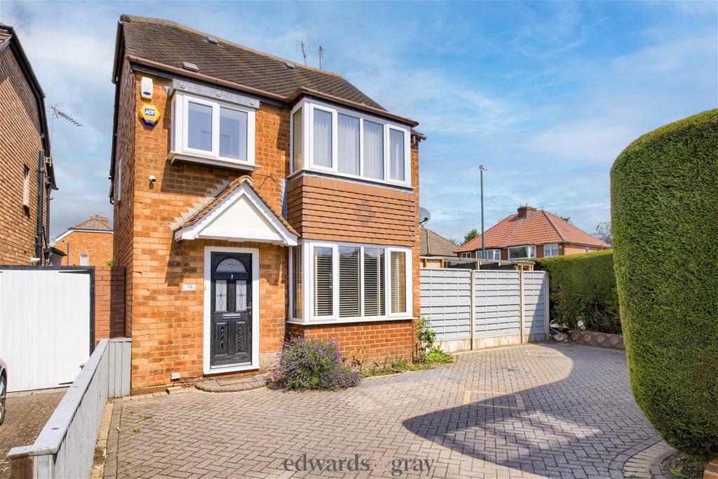 Hazeloak Road, Shirley, Solihull, B90 2AY 4 bed detached house for sale