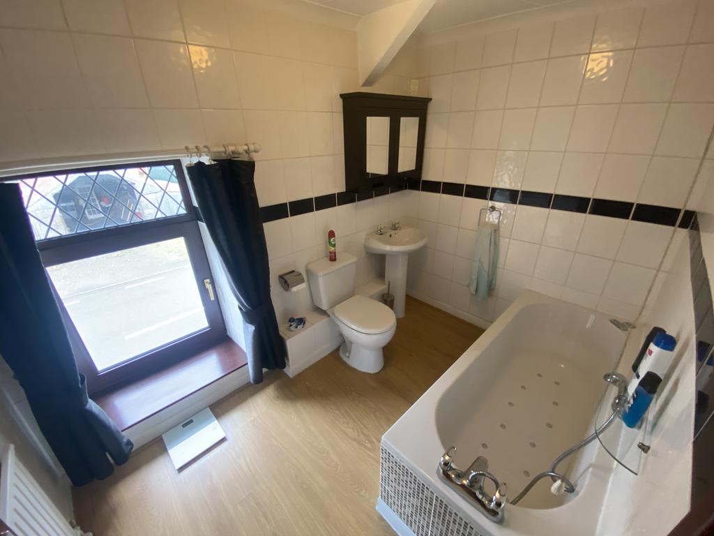 Family bathroom