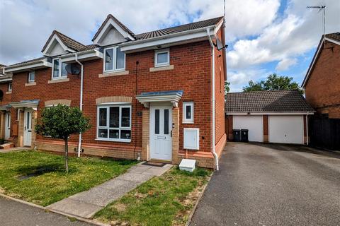 9 Waggestaff Drive, Nuneaton, CV10 9SL